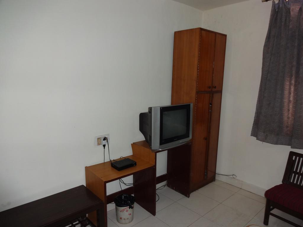 Hotel Elegant International Új-Delhi Kültér fotó