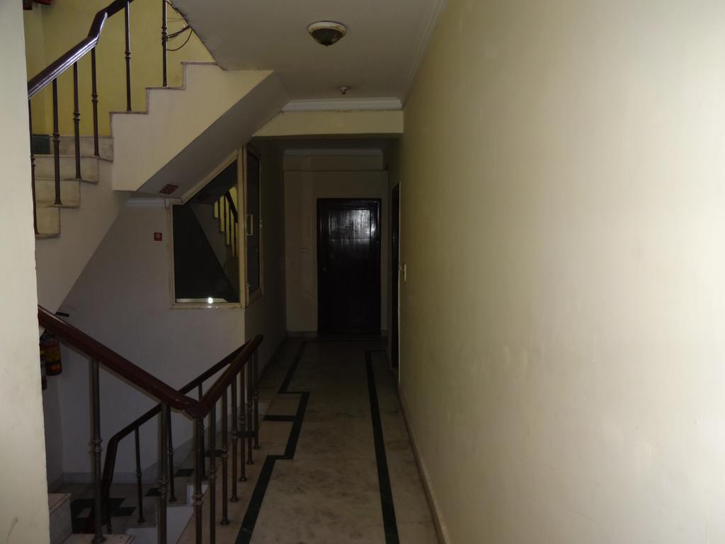 Hotel Elegant International Új-Delhi Kültér fotó