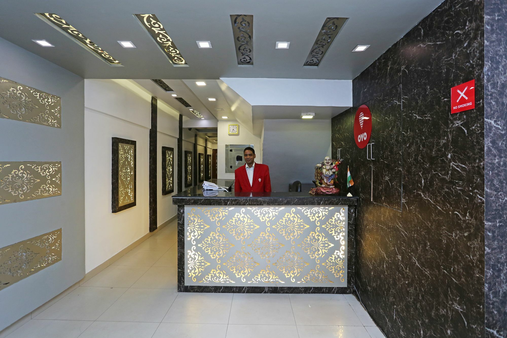 Hotel Elegant International Új-Delhi Kültér fotó